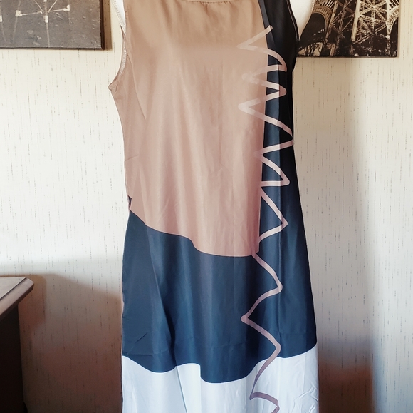 Black and Mocha Colorblock Tank Maxi Dress - Picture 5 of 7